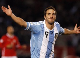 中国体彩网_华东猛虎连斩强敌显王者之气，狂胜32分后14分再捷，新赛季冠军相无懈可击