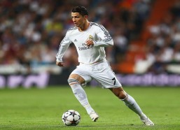 【中国体彩】传奇教练Bengi临危受命率队逆转，SKT鏖战五局险胜宿敌ROX