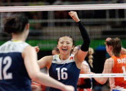 【中国体彩网官方首页】从争议不断到金球加冕，一位足球运动员的逆袭传奇