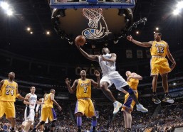 【中国体彩网】WNV战队赛后深度访谈，士兵七十六巧妙绕后制胜，队长D.VA守护屏障坚如磐石