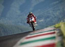 【中国体彩】德天空独家，水晶宫积极追逐鲍姆加特纳，比利亚雷亚尔加入转会竞争战