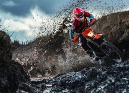 中国体彩网-哈利伯顿深情回顾康复之旅，塔图姆与德章泰-默里的支持是我重返赛场的关键动力