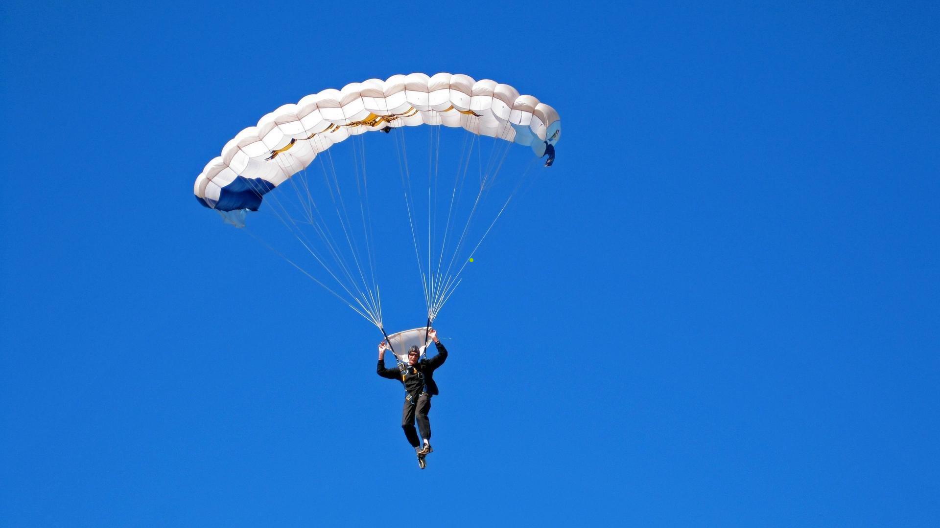 Faker专访,请尊称我为大魔王,而非戏称瓜皮—电竞传奇对身份认同的郑重声明